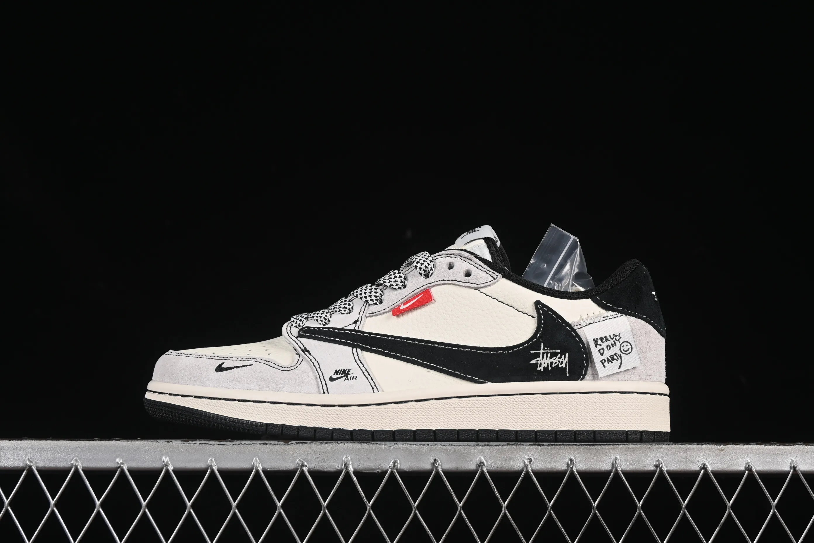 All categories Air Jordan Jordan series basketball shoes Air Jordan 1 Low high-end customized low-top sneakers Travis Scott x Fragment Design x Air Jordan 1 Low OG SP AJ1 Joe 1 Stussy joint beige weaving low-top cultural casual sneakers YX5066-301